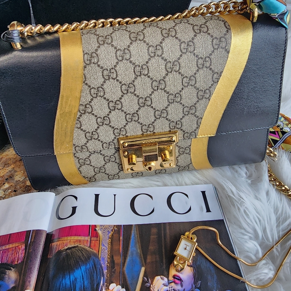 ✨️💎Authentic Gucci Medium GG Supreme Padlock chain Shoulder Bag